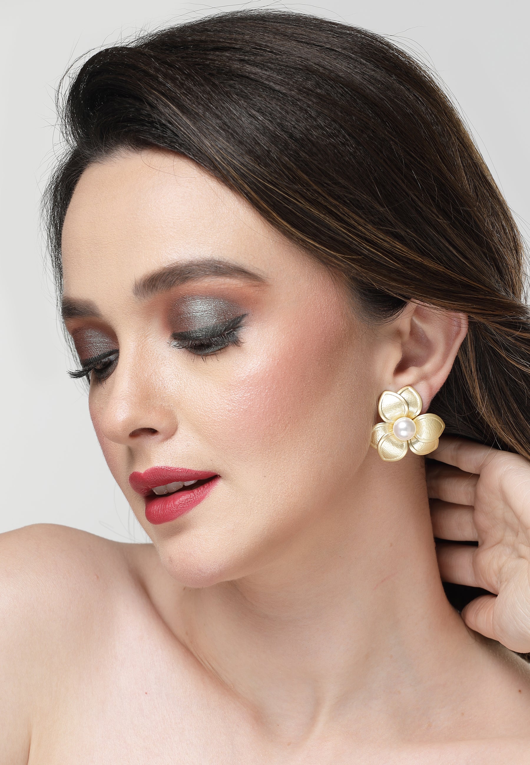 Gold-Coloured Floral Earrings