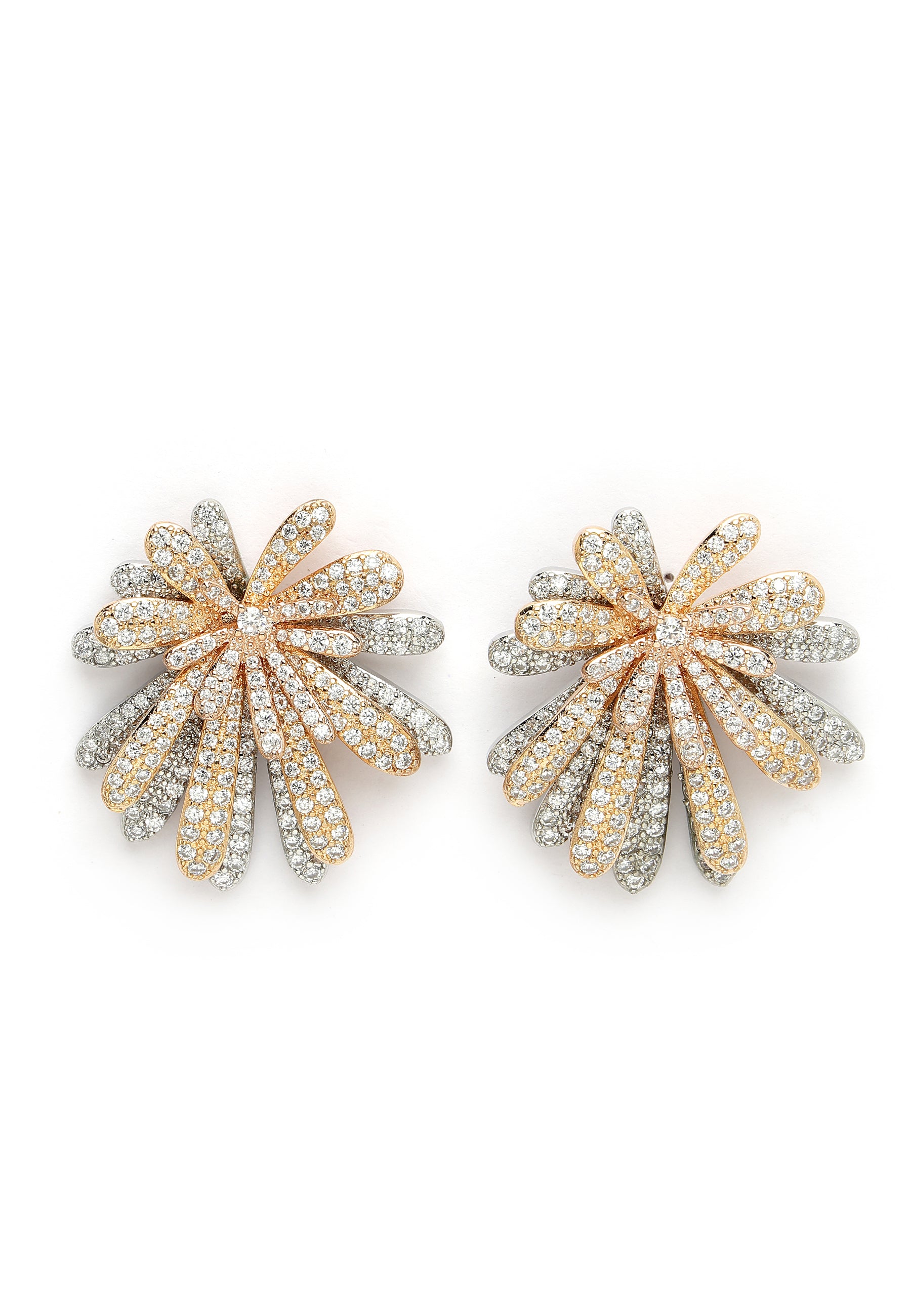 Puces d'oreilles en zircone marguerite