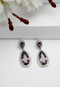 Boucles d'oreilles pendantes en zircone violette