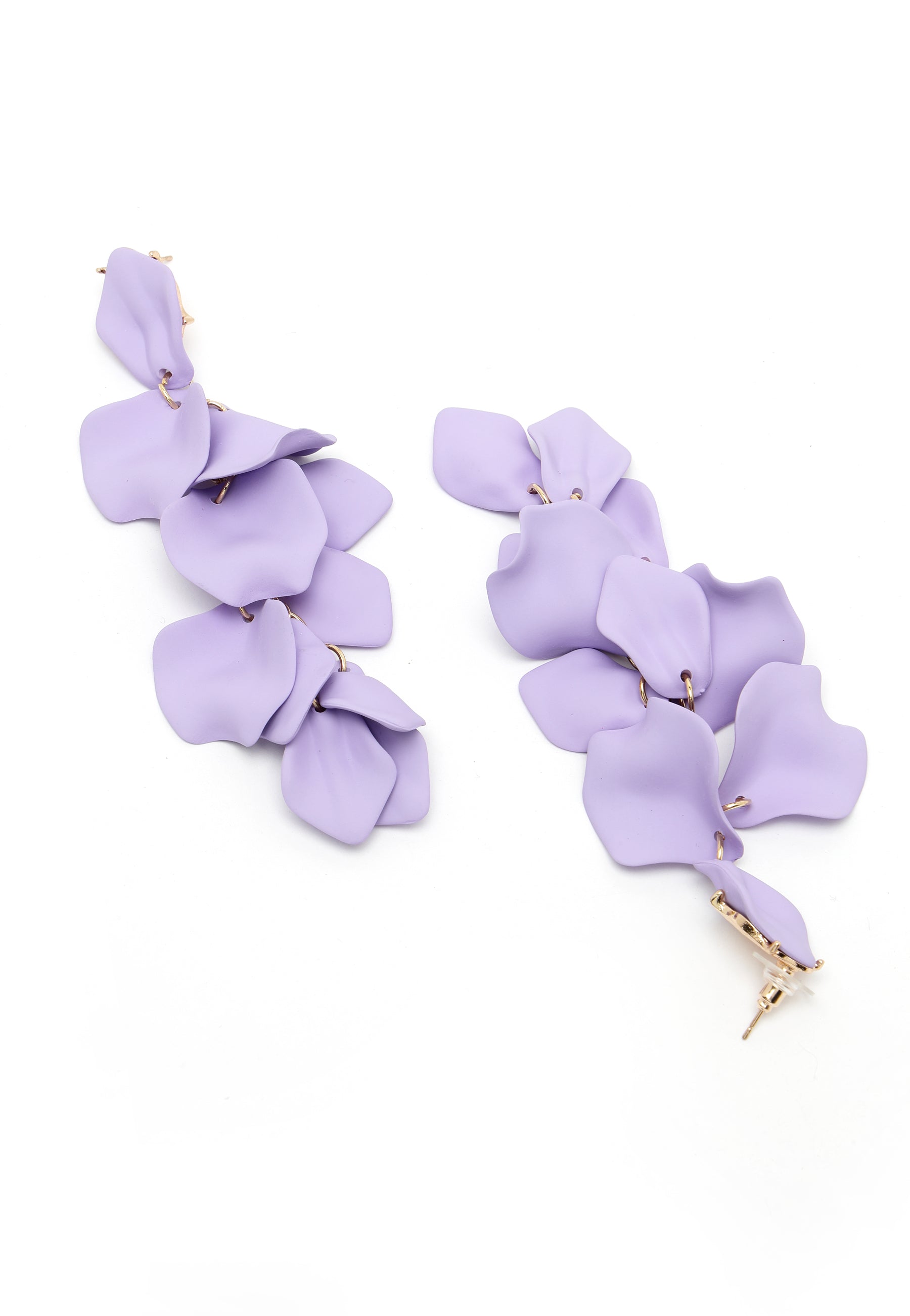 Boucles d'oreilles pendantes en forme de pétale de rose lilas