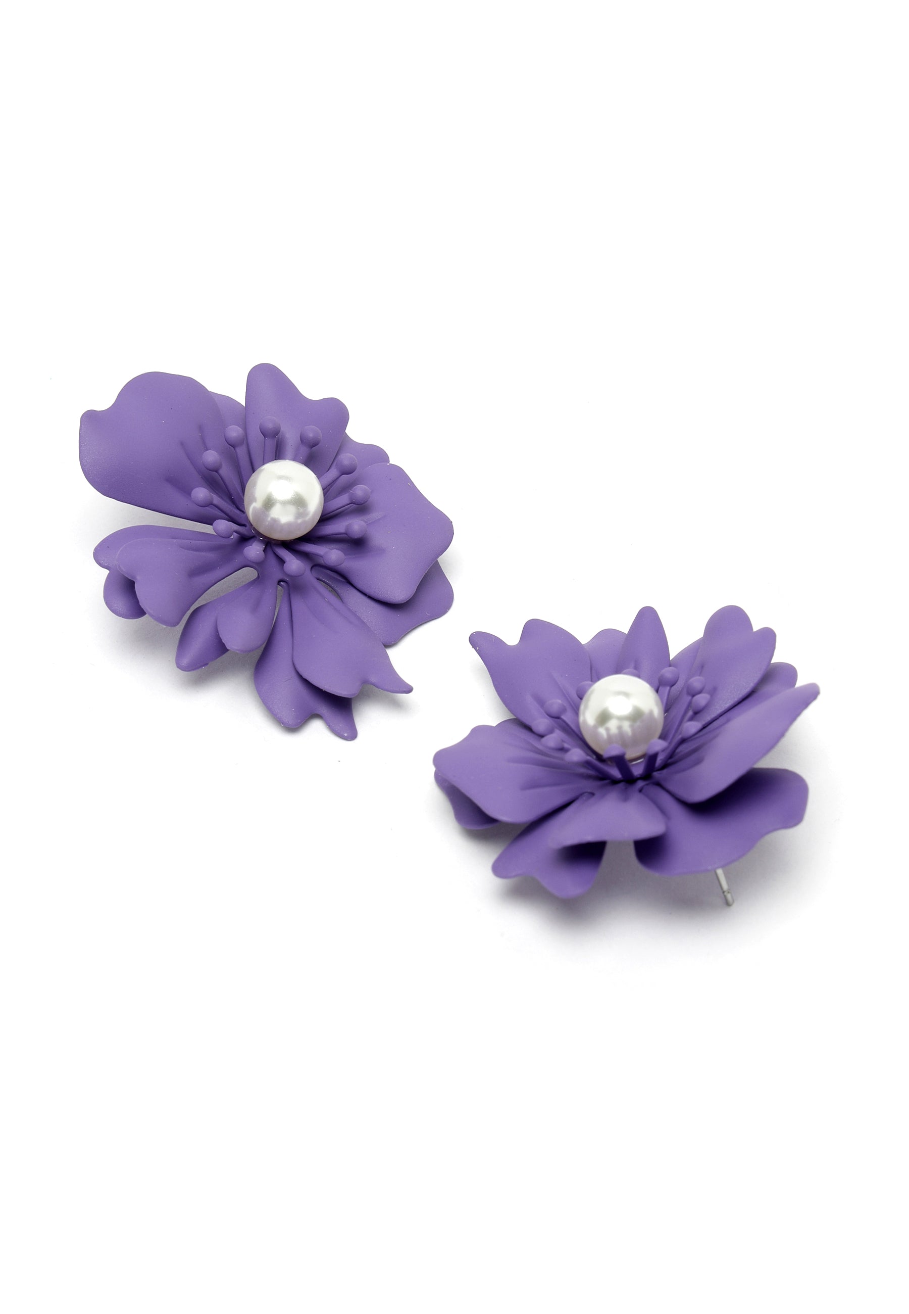 Avant-Garde Paris Floral Pearl Stud Earrings In Violet