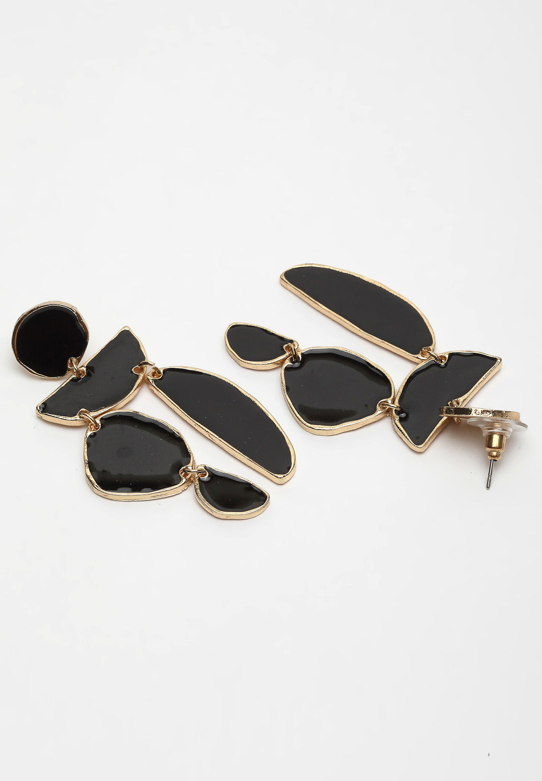 Boucles d'oreilles pendantes dorées et noires à pierres géométriques