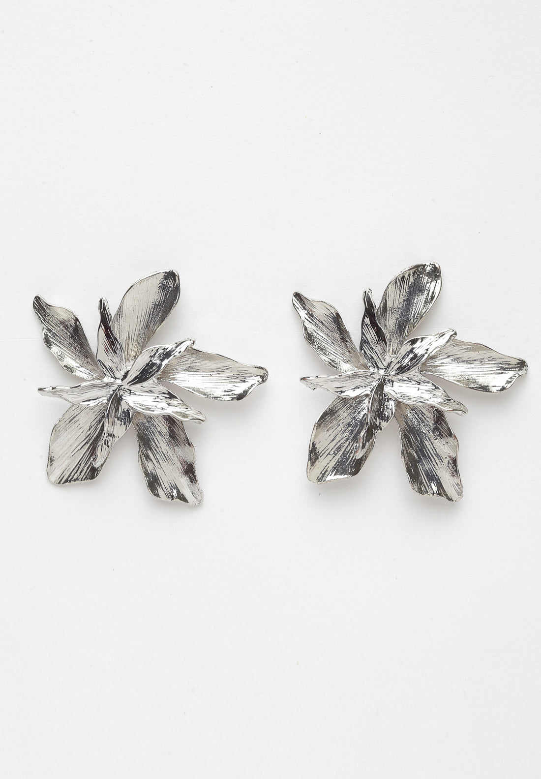 Queen Of Everything Floral Stud Earrings – VICKISARGE