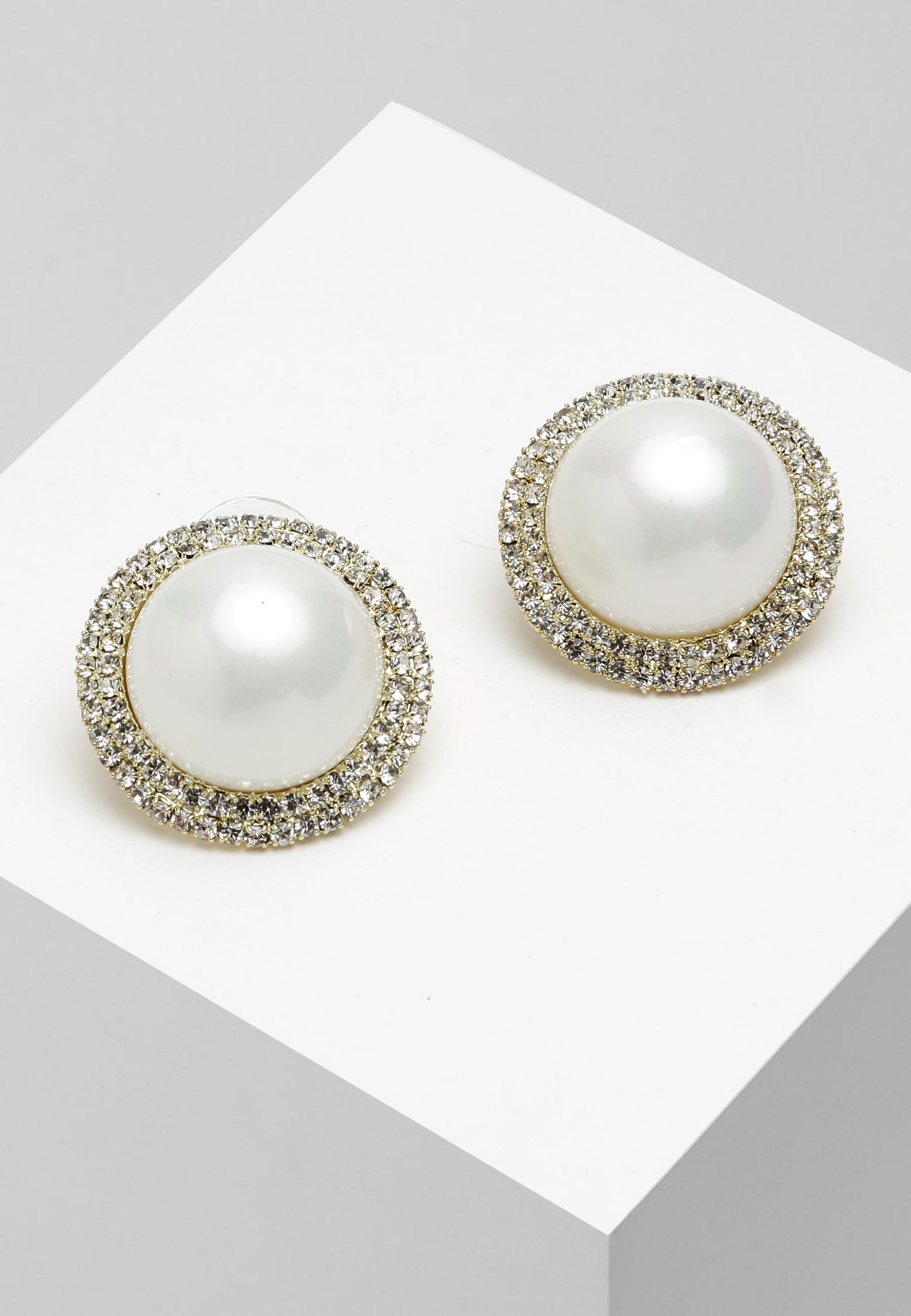 Gold-Plated Oval studs