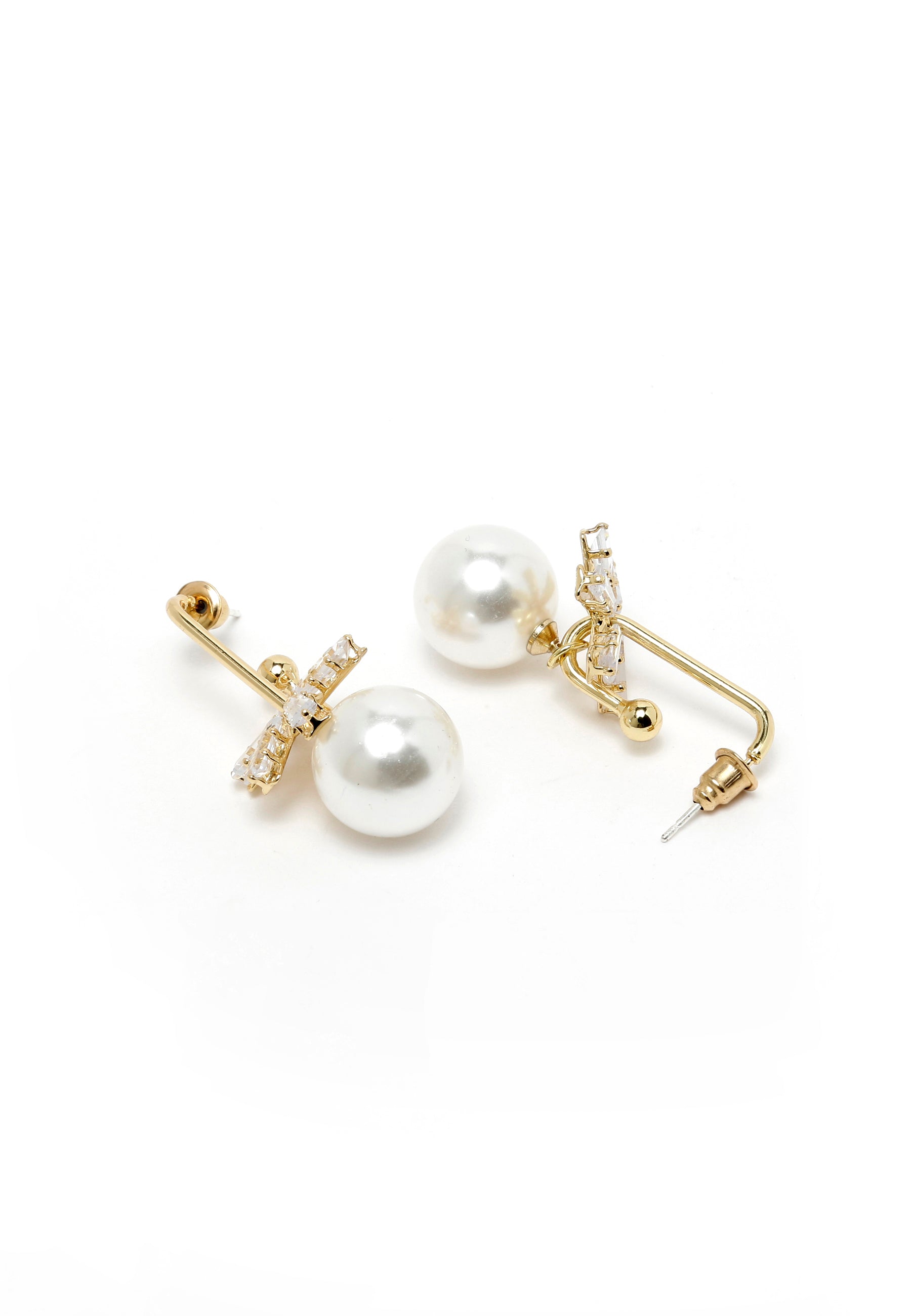 Avant-Garde Paris Elegant Pearl Drop Earrings