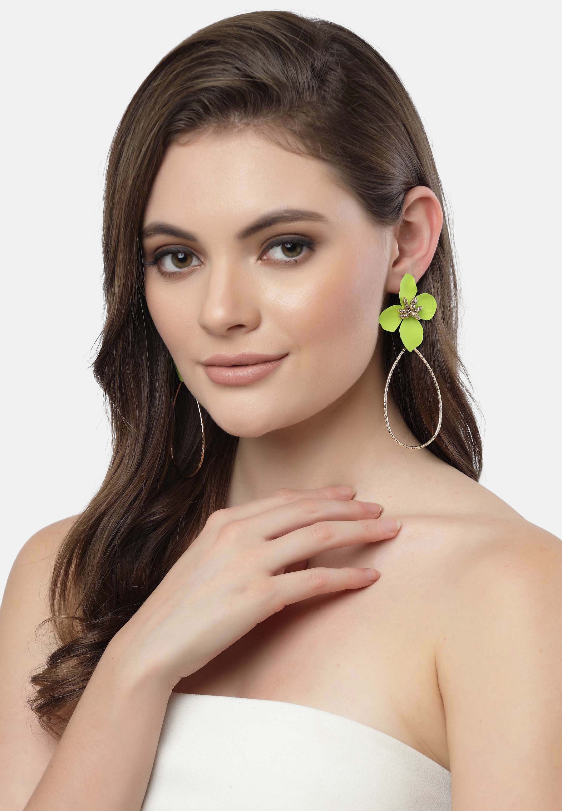 Boucles d'oreilles fleur de prunier en vert